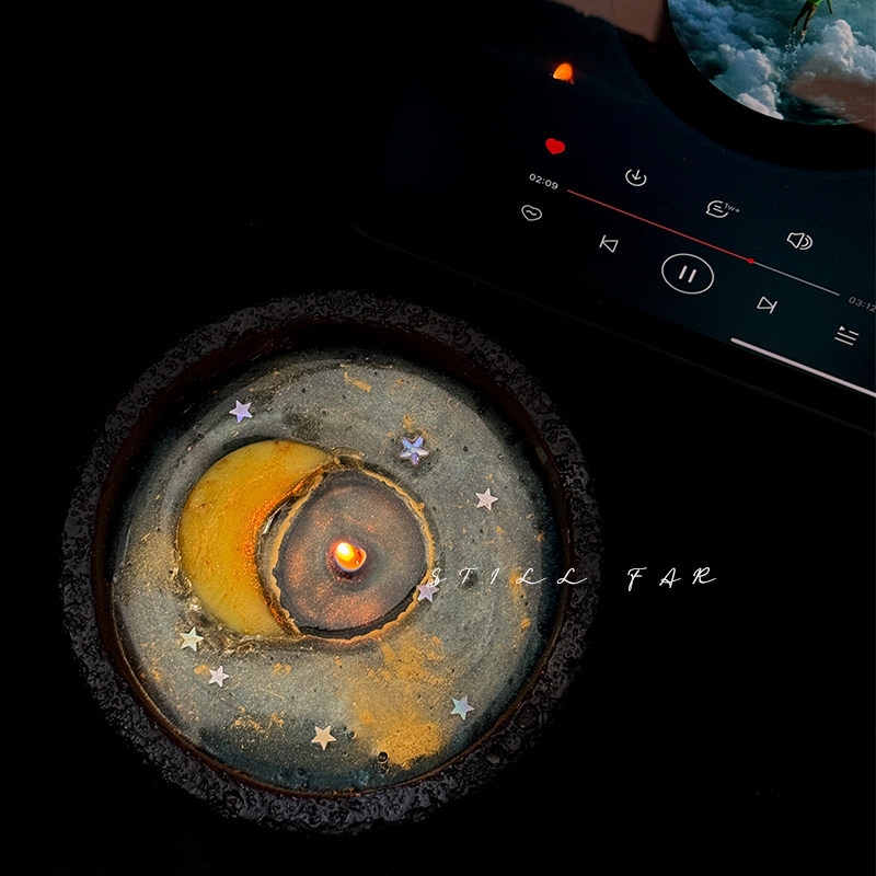 Duftkerze „Schmelzender Mond“  – Candle Souvenir Bewertung und Preis